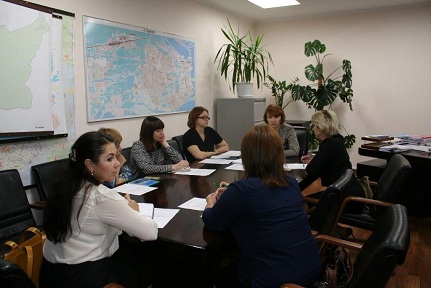 Контрольно-ревизионная служба при территориальной избирательной комиссии города Сургута продолжает прием итоговых финансовых отчетов кандидатов в депутаты